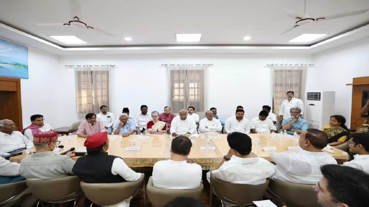 इंडिया ब्लॉक के फ्लोर लीडर्स की बैठक आज, कई अहम मुद्दों पर होगी चर्चा